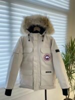 【カナダグース】寒い冬に最適☆女性と男性☆人気 Expedition Parka☆ダウンジャケット 全7色 - 画像 (36)