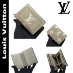 【ルイヴィトン】収納力抜群のミニ財布 上質感あふれるエンボス仕上げ