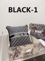 【ディオール】新作★ロゴ/刺繍★スモールクッション♪選べる10色展開 - 画像 (2)