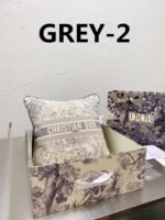 【ディオール】新作★ロゴ/刺繍★スモールクッション♪選べる10色展開 - 画像 (3)