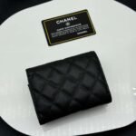 【シャネル】定番CFライン キャビアスキン三つ折財布 高級感漂う春夏新作 - 画像 (3)