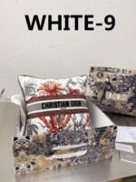 【ディオール】新作★ロゴ/刺繍★スモールクッション♪選べる10色展開 - 画像 (10)