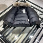 【カナダグース】女性と男性★ショート丈可愛い★Chilliwack Bomberチリワック6色 - 画像 (6)