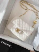 【シャネル】新作♪大人気の斜め掛け♡Flap Bag Gold Ball-選べる4色 - 画像 (7)