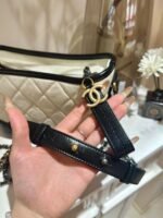 【シャネル】超入手困難♡ガブリエル スモール ホーボーバッグ - 画像 (5)