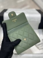 【シャネル】大人気コンパクト ♪マトラッセ♪三つ折り財布 キャビアスキン5色 - 画像 (7)