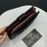 【シャネル】  2つ折り財布 キャビアスキン レザー ゴールド金具 財布A48667 - 画像 (8)