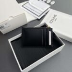 【セリーヌ】2色ギフトにも*送料込☆ ジップ付きカードホルダー トリオンフ チャーム - 画像 (4)