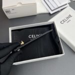 【セリーヌ】2色ギフトにも*送料込☆ ジップ付きカードホルダー トリオンフ チャーム - 画像 (21)