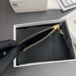 【セリーヌ】2色ギフトにも*送料込☆ ジップ付きカードホルダー トリオンフ チャーム - 画像 (19)