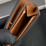 【セリーヌ】女性 人気 トリオンフ コンパクト ウォレット - 画像 (5)