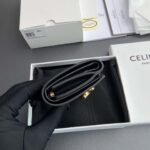 【セリーヌ】新作 人気商品 ヴィクトワール グレインカーフスキン 多機能 絶妙 ショートウォレット - 画像 (4)