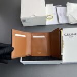 【セリーヌ】新作 人気商品 ヴィクトワール グレインカーフスキン 多機能 絶妙 ショートウォレット - 画像 (7)