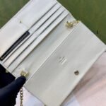 【グッチ】 限定カラー登場！超薄デザインの高級レザー財布 - 画像 (7)