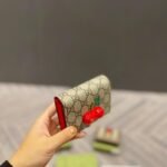 【グッチ】 使いやすいミニ財布 上質レザー 今だけ特価 - 画像 (4)