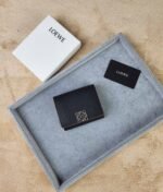 【ロエベ】ミニウォレット 4カラー 2025新作 今だけ限定 - 画像 (2)