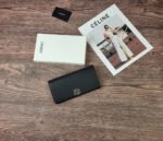 【ロエベ】ロングウォレット 5色展開 上品な組み合わせ - 画像 (2)