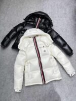 【モンクレール】女性と男性☆入手困難お洒落No.1! ☆MONTBELIARDダウンジャケット2色 - 画像 (4)