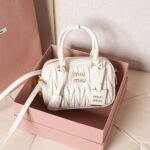 【ミュウミュウ】アルカディ マテラッセ レザー バッグ スモール 8色 - 画像 (10)