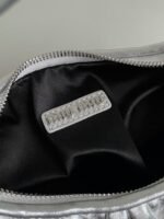 【ミュウミュウ】大人気☆ワンダー マテラッセ ホーボーバッグ5BC125 - 画像 (10)