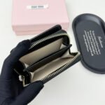 【ミュウミュウ】2色ギフトにも*送料込☆ 小さな中に大きな収納力 - 画像 (7)