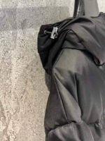 【プラダ】入手困難*ナイロン フード付ダウンジャケット レディース - 画像 (9)