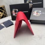 【プラダ】サフィアーノ素材使用 新作レディースミニ財布 在庫わずか - 画像 (8)