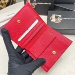 【プラダ】サフィアーノレザー使用 三角ロゴコインパース 春限定カラー展開中 - 画像 (13)