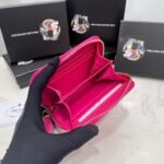 【プラダ】女性に人気のミニコインパース エレガントな印象 今だけ特価 - 画像 (12)