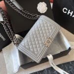 【シャネル】 新作 ボーイ シャネル バッグ カーフスキン-選べる8色 - 画像 (5)