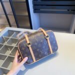 【ルイ・ヴィトン】3点セット★定番リュックサックとトレンドのショルダーバッグ、さらに話題のミニ財布付き♪ - 画像 (6)