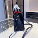 【ルイ・ヴィトン】3点セット☆オン・ザ・ゴーPMトートバッグ｜最新財布＆スカーフ付き♪春のお出かけに最適な組み合わせ！ - 画像 (3)