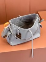 【ルイ・ヴィトン】関税送料込み☆Carryall VIBE 中号｜2色展開の魅力！ - 画像 (5)