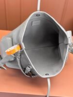 【ルイヴィトン】★新作★関税送料込み☆Carryall cargo ◆嬉しい大容量♪ - 画像 (4)