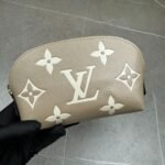 【ルイ・ヴィトン】モノグラムキャンバス 上品な小型コスメポーチ - 画像 (2)