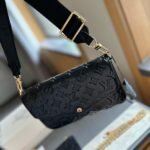 【ルイヴィトン】☆Kirigami3点セット｜スマホも収納可能な便利なデザイン♪今すぐオンラインでチェック！ - 画像 (3)