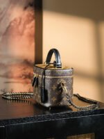 【ルイヴィトン】大人気♪可愛いフォルム♪ヴェニティNV PM M45165 - 画像 (4)