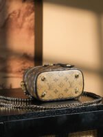 【ルイヴィトン】大人気♪可愛いフォルム♪ヴェニティNV PM M45165 - 画像 (9)