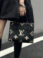 【ルイヴィトン】男女共に人気★★OnTheGo PM トートバッグ 2カラーM45659 M45779 - 画像 (4)