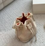 【ルイヴィトン】♢NANO｜可愛さと上品さを兼ね備えたクリームカラーの水桶バッグ♪早期ご予約で確保！ - 画像 (6)