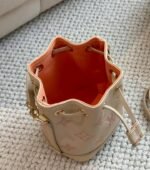 【ルイヴィトン】♢NANO｜可愛さと上品さを兼ね備えたクリームカラーの水桶バッグ♪早期ご予約で確保！ - 画像 (4)