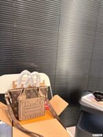 【ルイヴィトン】☆Neverfull BB｜取り外し可能なショルダー＆クロスボディで使い勝手抜群♪今すぐオンラインでチェック！ - 画像 (2)