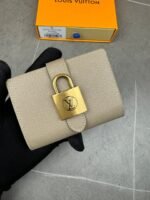 【ルイヴィトン】折りたたみ財布 コンパクト ロゴ ギフトに5色 - 画像 (4)