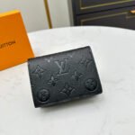 【ルイ・ヴィトン】大人気エンボス加工 短財布　洗練されたデザイン - 画像 (7)