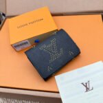 【ルイ・ヴィトン】Victorine エンベロープ財布｜コンパクトでエレガント - 画像 (2)