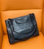 【サンローラン】話題のNikiクロコ型押しバッグ 実用性とデザイン性を両立 - 画像 (10)