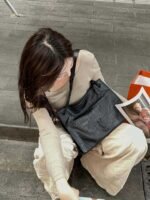 【サンローラン】話題のNikiクロコ型押しバッグ 実用性とデザイン性を両立 - 画像 (2)