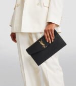 【サンローラン】贅沢な装いに  Uptown レザー クラッチBag 早い者勝ち - 画像 (8)