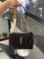 【サンローラン】スムースレザーのサンセットミディアム - 画像 (3)