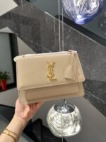 【サンローラン】スムースレザーのサンセットミディアム - 画像 (2)